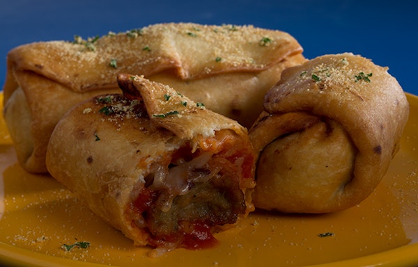 Mozzarella Meatball Egg Rolls Recipe